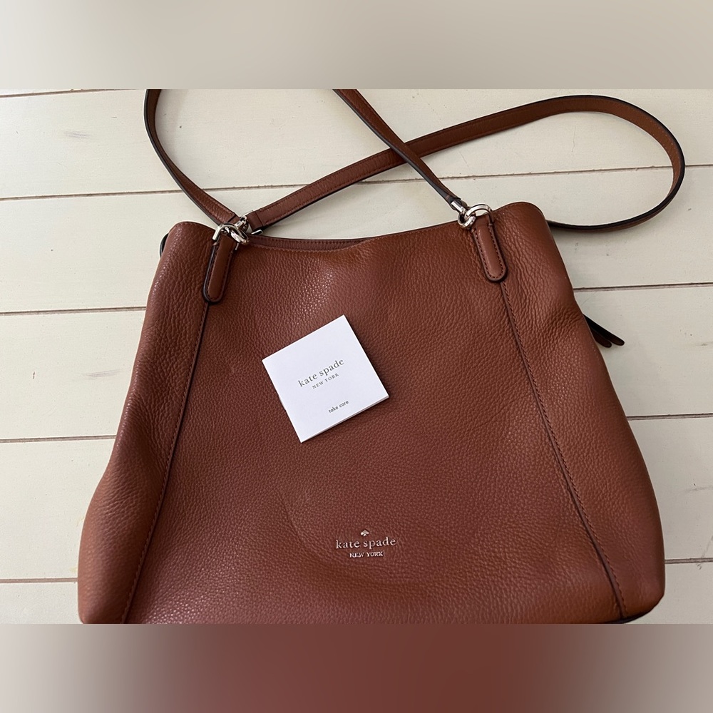 Kate Spade new leather purse. New.